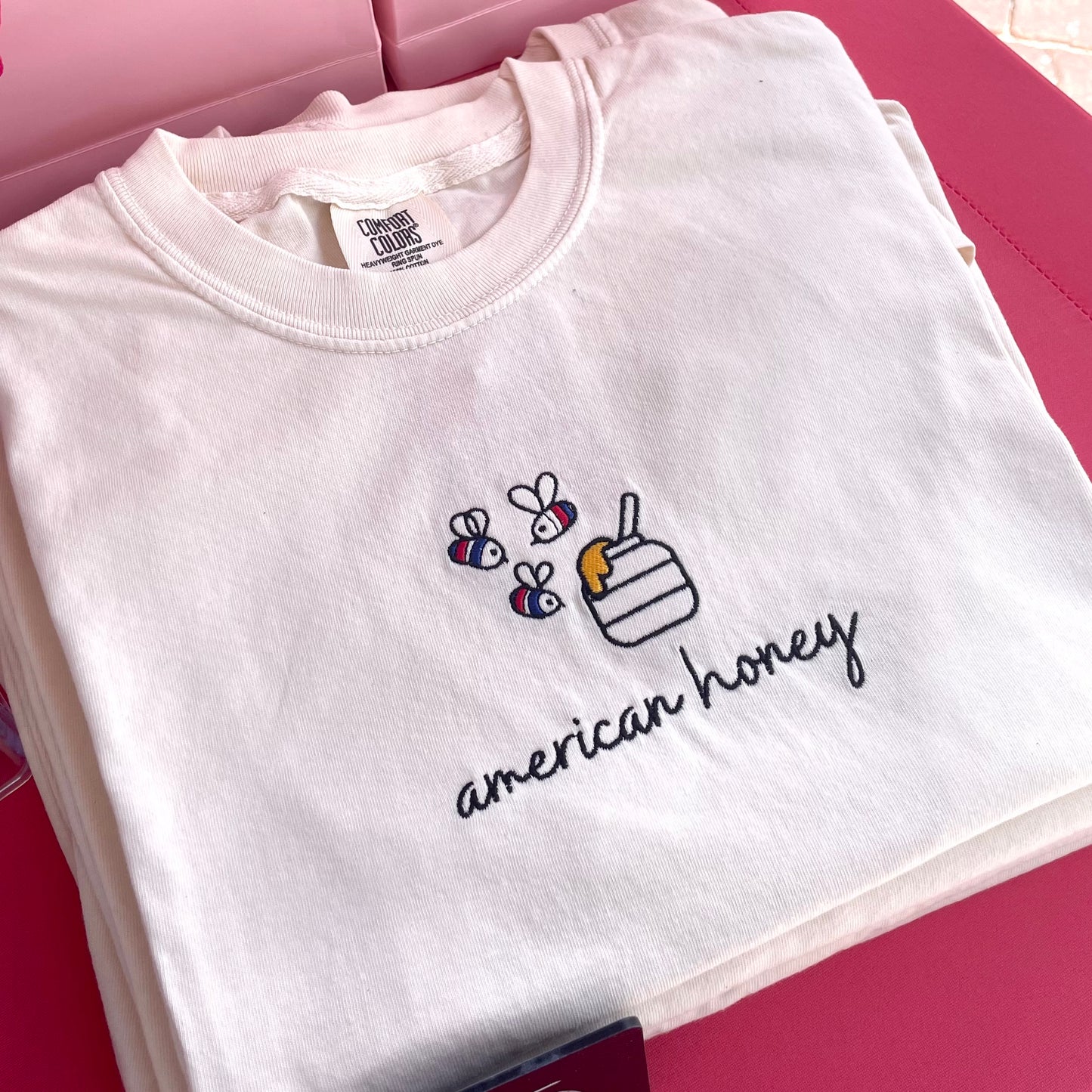 American Honey Embroidered Comfort Color Tee đşđ¸